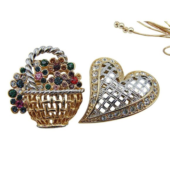 Lot 4 Vintage Brooches Angel Enamel Flower Rhinestone Basket and Heart Gold Tone - Picture 4 of 11